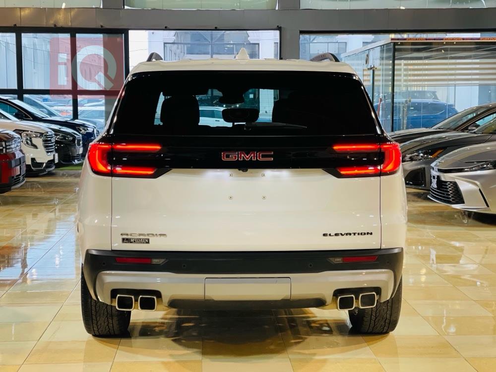 جي ام سي اكاديا